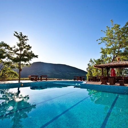 Mountain View Hotel Complex Yabulkovets Bagian luar foto