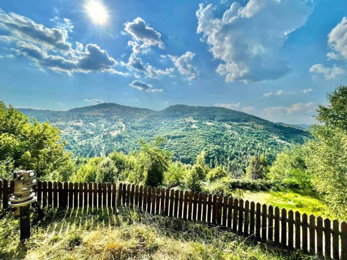 Mountain View Hotel Complex Yabulkovets Bagian luar foto